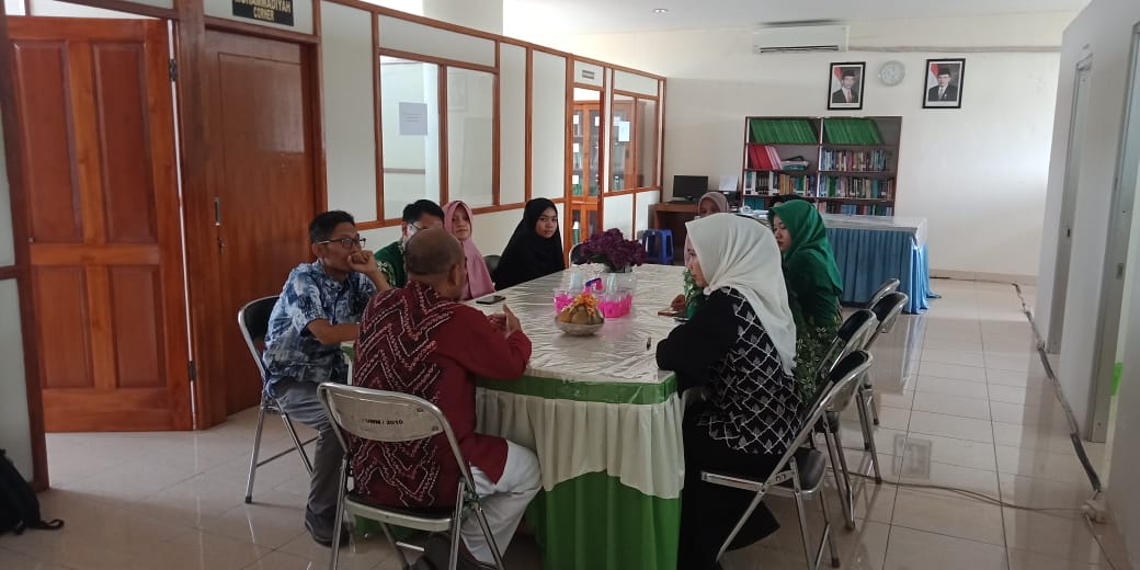 Sharing dan Supervisi Program Studi Farmasi