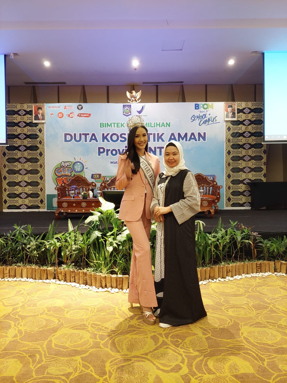 Mahasiswa Prodi Farmasi UMMAT Mengikuti Pemilihan Duta Kosmetik Aman Provinsi NTB