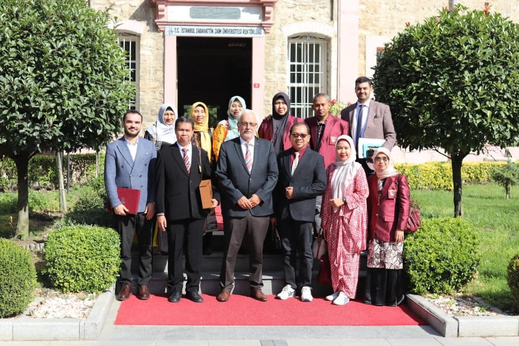 Fakultas Ilmu Kesehatan Universitas Muhammadiyah Mataram (FIK UMMAT) MOU dengan Istanbul Sabahattin Zaim University Turkiye (IZU) dan Istinye University Turkiye